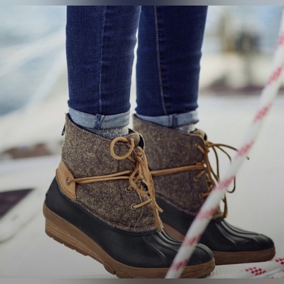 Sperry Shoes - Sperry Black and Brown Boots 9.5